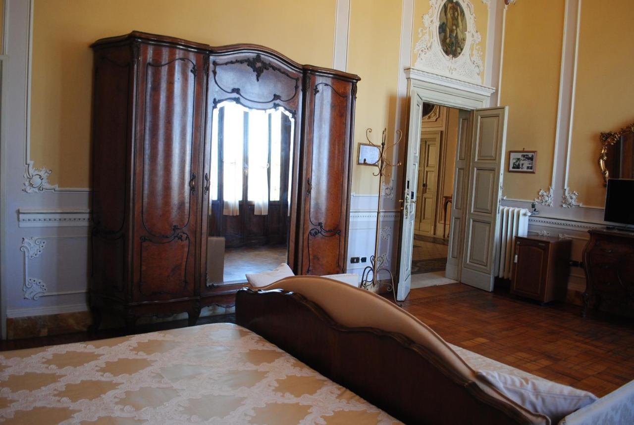 וירג'יו Villa Tina Hotel מראה חיצוני תמונה