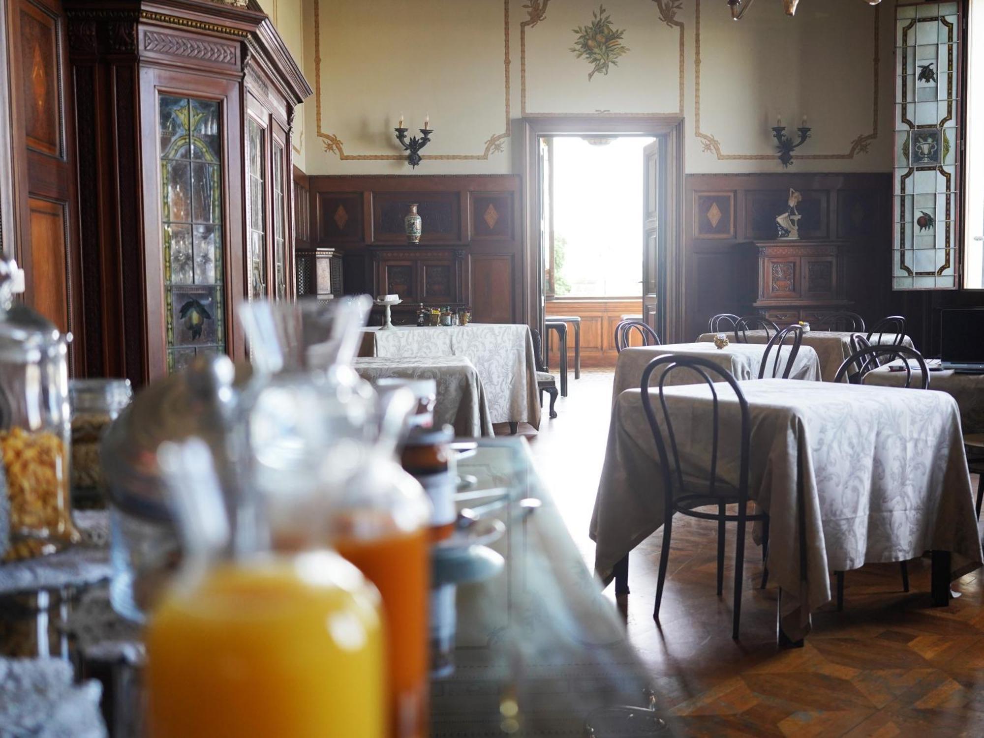 וירג'יו Villa Tina Hotel מראה חיצוני תמונה